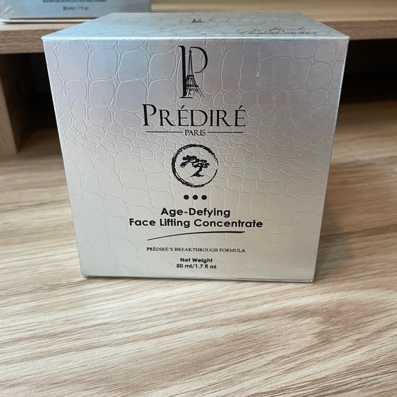 Prédiré Paris Age-defying skin care trio - Picture 2 of 8